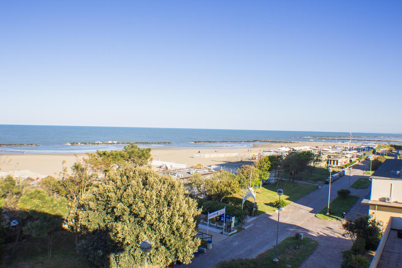 Hotel Brasilia Lido di Classe Exterior photo